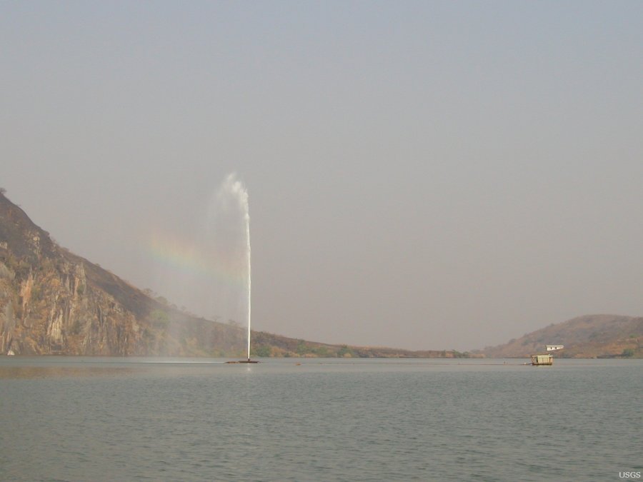 Дегазация озера Ниос